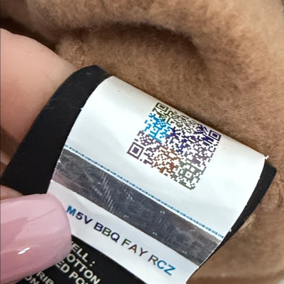 NWOT UGG Tan Hoodie women’s size Small - Picture 9 of 12